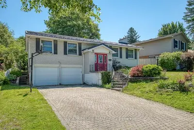 135 RUNNYMEDE Crescent, London North, ON N6G 1Z9