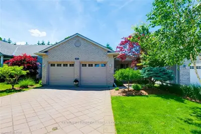 1623 DEVOS Drive, London North, ON N5X 4K8