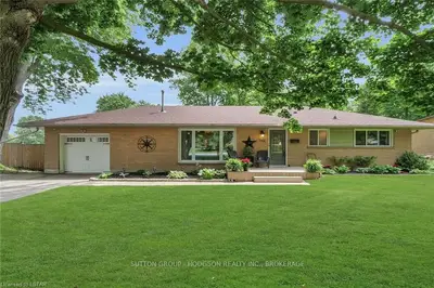764 VALETTA Street, London North, ON N6H 2Y8