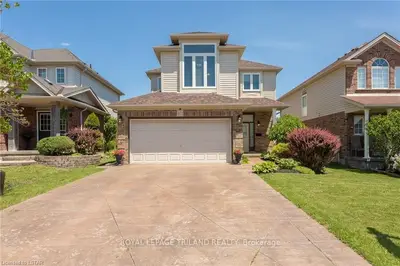 873 RUSHBROOK Crescent, London South, ON N6K 5B6
