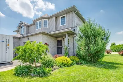 12 EDISON Street, St. Marys, ON N4X 1E6