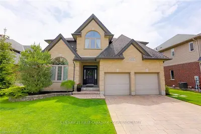 323 SKYLINE Avenue, London North, ON N5X 0A5