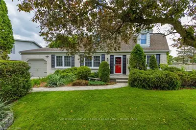 1139 IVANHILL Road, London North, ON N6H 4B9