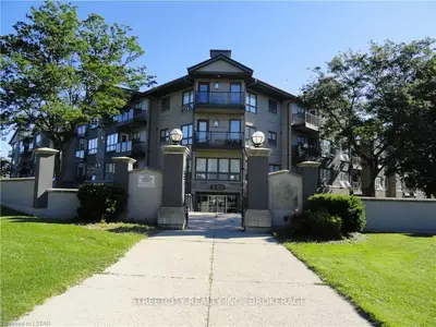 5 JACKSWAY Crescent 221, London North, ON N5X 3T6