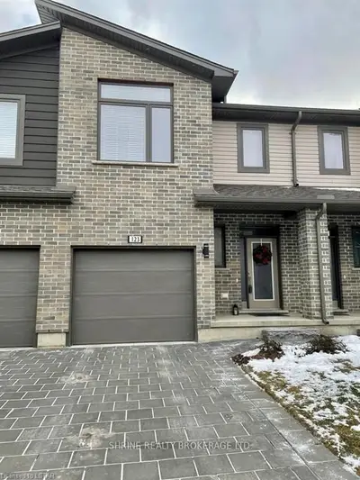 1960 DALMAGARRY Road 123, London North, ON N6G 0T8
