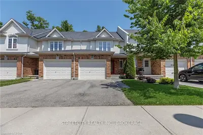 807 SILVERFOX Crescent, London North, ON N6G 0K2