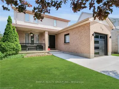 218 COLETTE Drive, London South, ON N6E 3S7