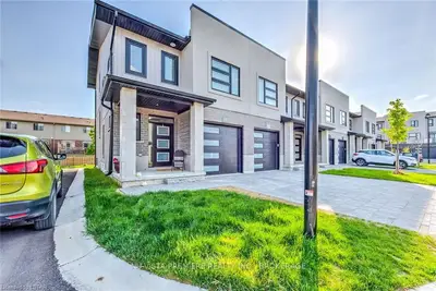 3380 SINGLETON Avenue, London South, ON N6L 0E8