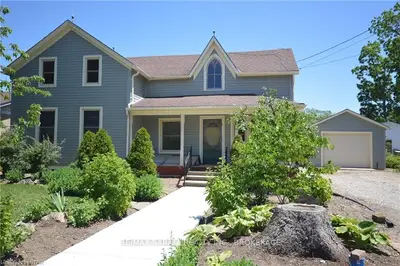 27 MAIN Street S, Lambton Shores, ON N0N 1J0