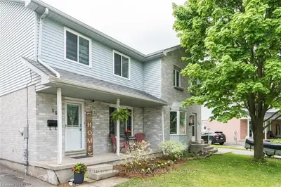 154 GOLFDALE Crescent, London South, ON N6C 5X4