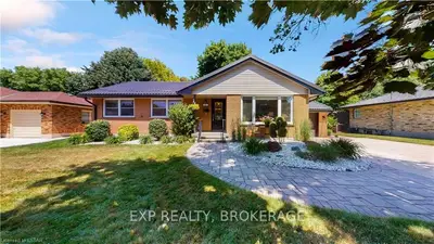 405 COOMBS Avenue, London North, ON N6G 1J3