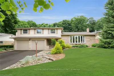 68 Hampton Crescent, London North, ON N6H 2N9