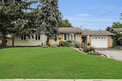 937 LUXTON Drive, London North, ON N6H 3E1