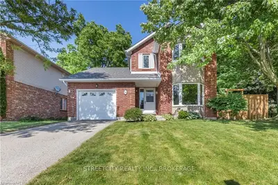 54 STONEYCREEK Place, London North, ON N5X 3X4