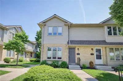 1138 KIPPS Lane 18, London East, ON N5Y 5K6