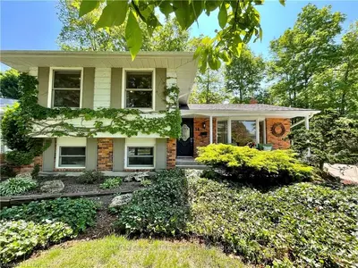 14 BLUE RIDGE Place, London South, ON N6K 2X2