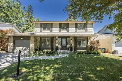 11 RUNNYMEDE Crescent, London North, ON N6G 1Z7