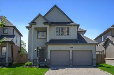6636 NAVIN Crescent, London South, ON N6P 0B6