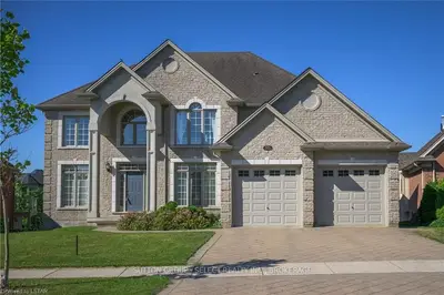 575 PLANE TREE Drive, London North, ON N6G 5M7