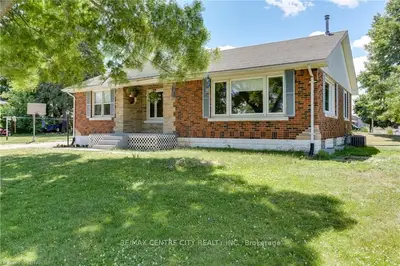 38 CONNAUGHT Avenue, Norfolk County, ON N4B 1K5