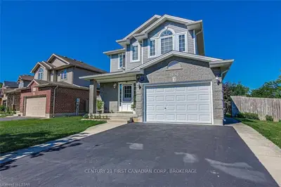 1686 Blackmaple Crescent, London East, ON N5Y 6L6