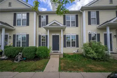 600 SARNIA Road 39, London North, ON N6G 5M5