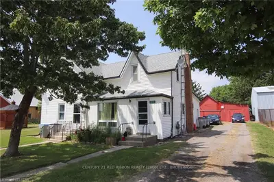 6510 JAMES Street, Brooke-Alvinston, ON N0N 1K0