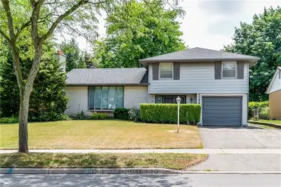 1398 Glenora Drive, London North, ON N5X 1T9
