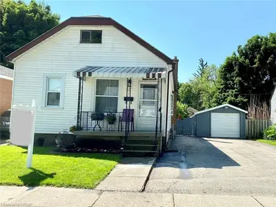 46 WYATT Street, London North, ON N6H 1A7