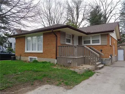 83 Britannia Avenue lower, London North, ON N6H 2J3