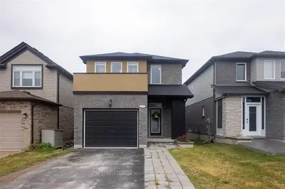 1856 FOXRIDGE Crescent, London North, ON N6G 0L7