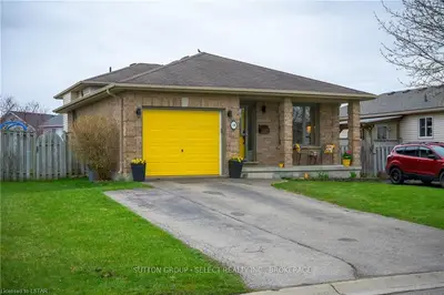 18 TRAPPER Street, London East, ON N5W 5Y9