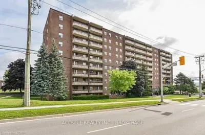1100 COURTLAND Avenue E 603, Kitchener, ON N2C 2H9