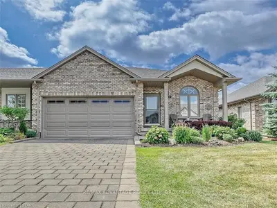 1571 CORONATION Drive 15, London North, ON N6G 5N9