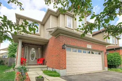 881 MAPLERIDGE Street, London North, ON N6H 0A5
