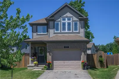 1122 FOXHUNT Road, London North, ON N6G 0C3
