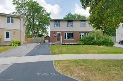 72 SNOWDON Crescent, London South, ON N6E 1G4