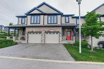 2235 Blackwater Road 72, London North, ON N5X 0L8