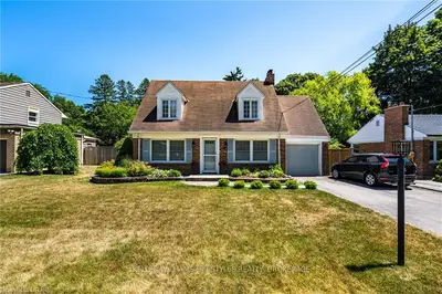 25 BRAEMAR Crescent, London North, ON N6H 2X2