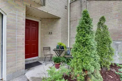 9 AILSA Place 15, London South, ON N5Z 4Z6