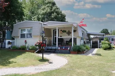 111 HICKORY HILLS Court, South Huron, ON N0M 1T0