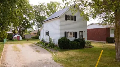 91 OXFORD Street, Bluewater, ON N0M 1X0