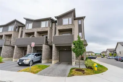 2070 MEADOWGATE Boulevard 30, London South, ON N6M 0H5