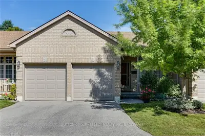 9 CADEAU Terrace 16, London South, ON N6K 4T5