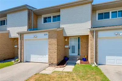 500 OSGOODE Drive 228, London South, ON N6E 2G9