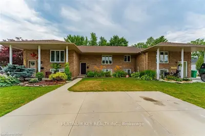 182 KING Street, Southwest Middlesex, ON N0L 1M0