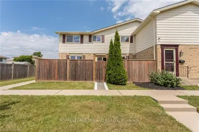 119 CONWAY Drive, London South, ON N6E 2H4