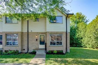 126 BELMONT Drive 21, London South, ON N6J 4W1