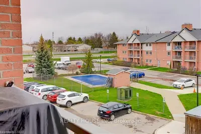 136 CONWAY Drive 16, London South, ON N6E 3N1