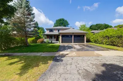 47 WALMER, London North, ON, N6G 4H5